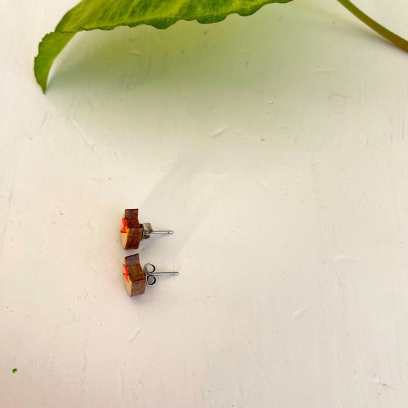 Bowie Cat Earrings 🐱 ⚡️ - Picture 2 of 3